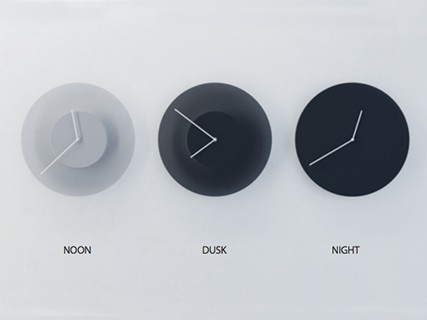 DUSK Clock 